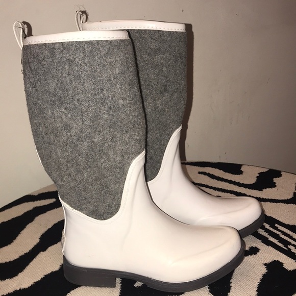 UGG Shoes - Ugg rain boots